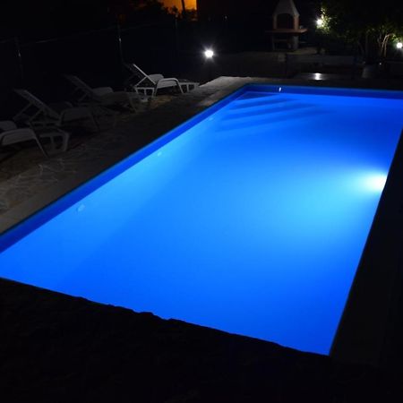 Villa Marta'S - Marta I โตรกีร์ ภายนอก รูปภาพ